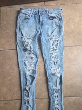 American Eagle Outfitters Light Blue Ripped Skinny Jeans